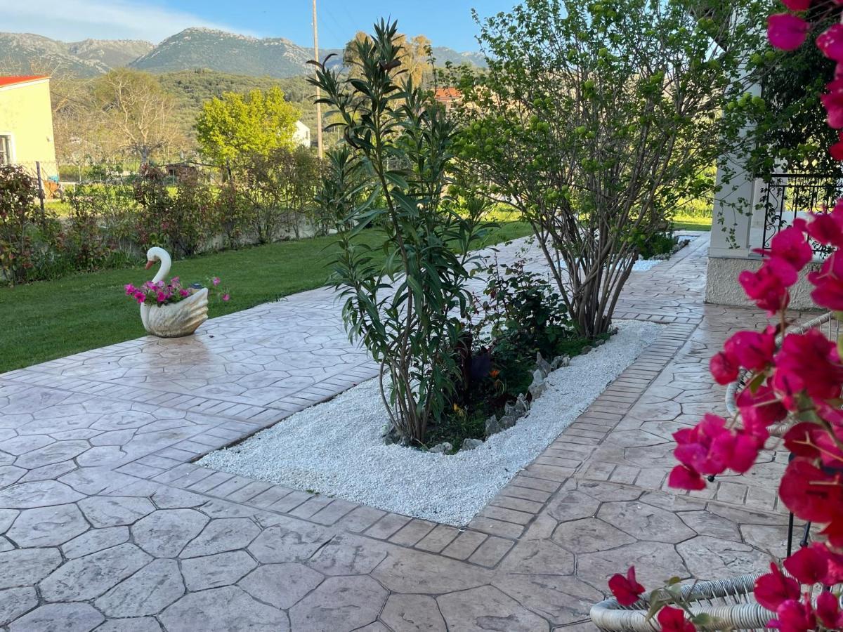 Villa Sandra Litheres 外观 照片